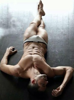 Longbulge:  Bulge, Big Bulge, Men Bulge, Abs, Public Bulge, Huge Bulge, Underwear,