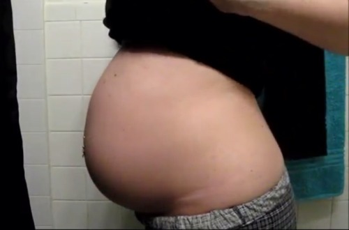  sexy preggo  Pregnant teen takes it all