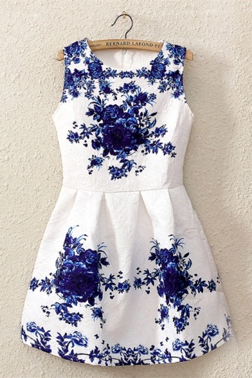 overdid:  Chinese Style Blue-and-white Dress from porn pictures