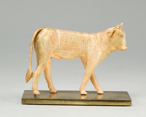 theancientwayoflife:~ Apis Bull Statuette.Period: Late Period, 26th-30th DynastyDate: 664–343 B.C.Pl