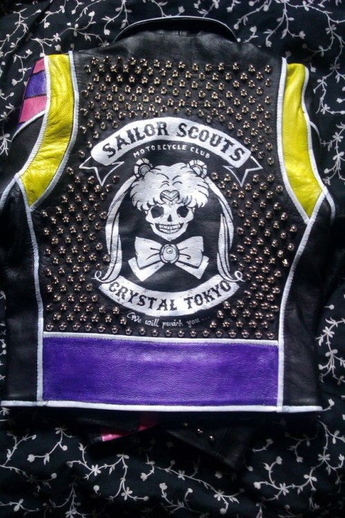 hamburgerjack:  sailormarx:  rabbivole:  coelasquid:  starsandstripesforever:  rumpshaker:  I mean..  Hell yeah.  I would wear this on my motorcycle.  i feel like there are people following me who would be into this   Shit.  All Girl Biker Gang Beating