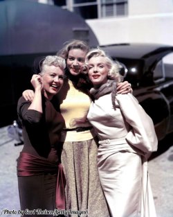 ollebosse:    Betty Grable, Lauren Bacall and Marilyn Monroe on the set of ‘How to Marry a Millionaire,’ 1953.  