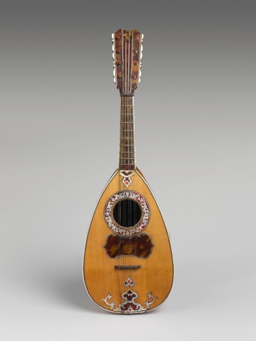 met-musical-instruments:  Mandolin by Vincentius Vinaccia, Musical Instruments Gift of Joseph W. Dre