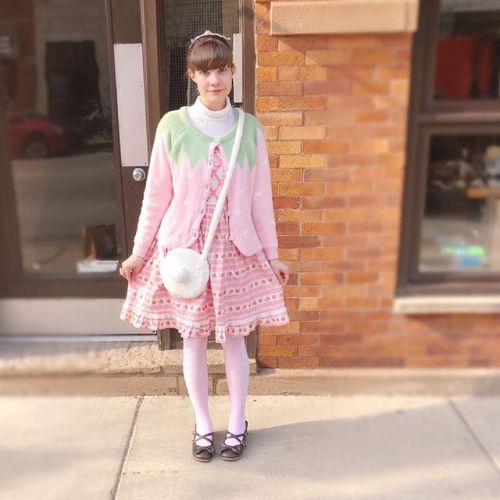 lovemilktea:Spent a lovely day out and about with a visiting friend as we recovered from the convent