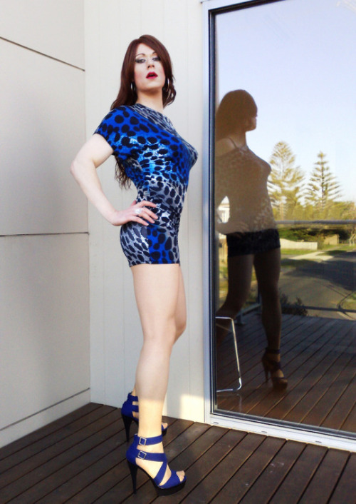 lovelymy:cathymartin-cd:  mymmmmasquerade: Let me in…mmmm, now….  Release the gurl within. My femini