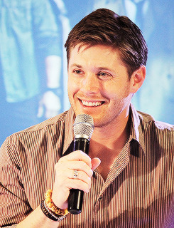 XXX jensackles-blog:  {x}  photo