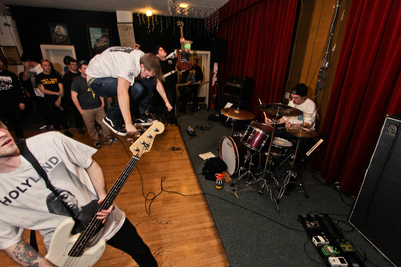 jesusernestomartinez:  1/3/15 - West Seattle Eagles Lodge - Seattle,WA - Clarity