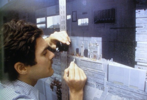 as-warm-as-choco:Before the computing era, ILM was the master of oil matte painting, making audien