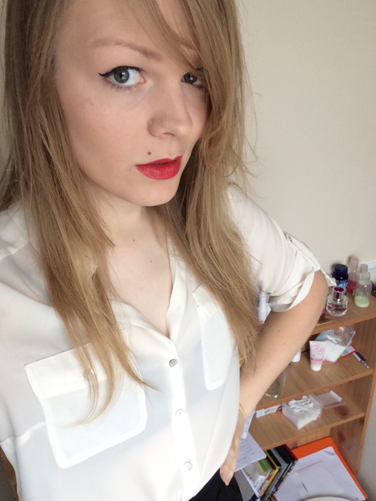 ceebuggle:  Today’s relatively fantastic look &gt;.&lt; (excuse the fact