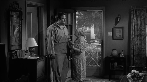 victorbuono: Victor Buono in What Ever Happened to Baby Jane? (Robert Aldrich, 1962). This was Buono
