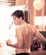 hotfamous-men:  Aaron Tveit