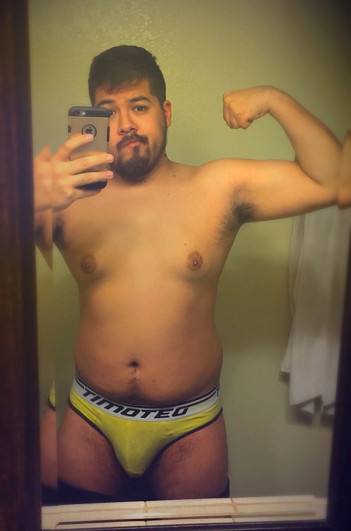 lessdanthree:  And for one brief moment I was happy with my body for once….