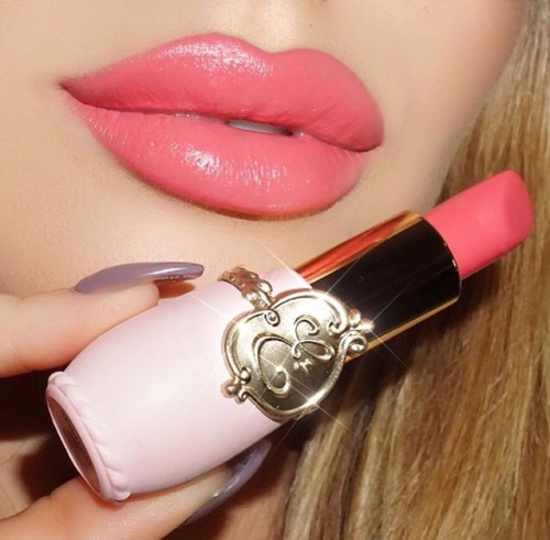 bimbotrainingacademy:  Two shades currently in vogue at the Bimbo Training Academy.
