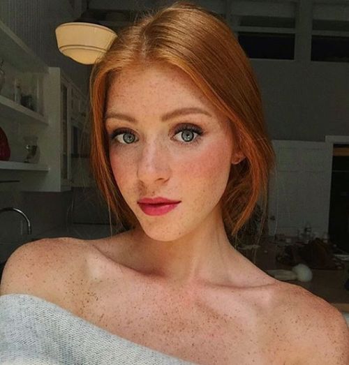 bonjour-la-rousse: redhairzz:  @clarecirillo ❤️ #redhead #redheads #redhair #red #ruiva #ginger #gin