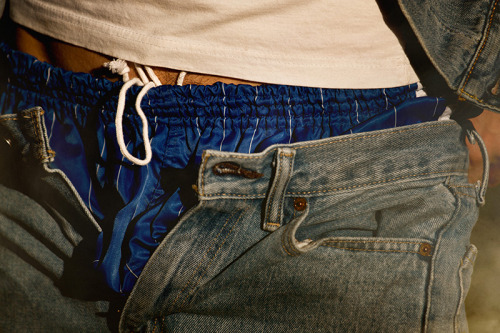 siroyagihkd:  “Basket Case” Wiktor Sudol by Eber Figueira for Fucking Young! Online Seguir leyendo 