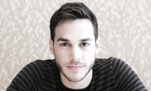 Its Like Hes Looking Throughmy Soul. Need Some Air Please!