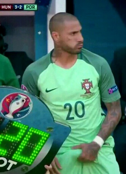footbulging:  Ricardo Quaresma 