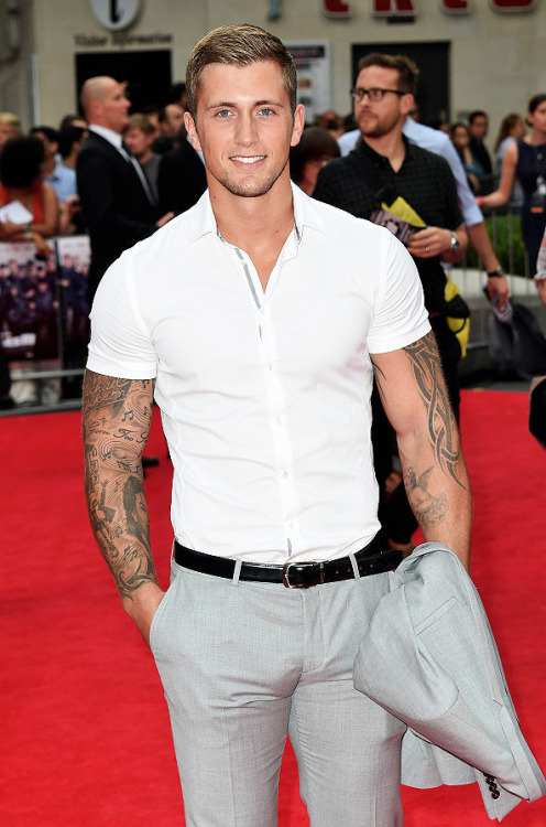 Porn   Dan Osborne’s bulge. photos