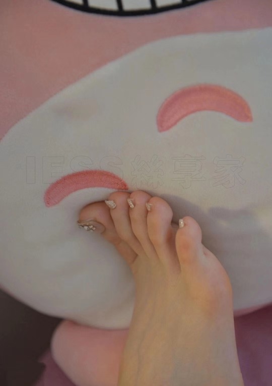 lovetoes1:  