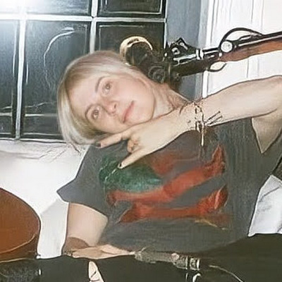 hayley williams random pics.credits to @rakiew on twitter or like the post if you saved any pic.