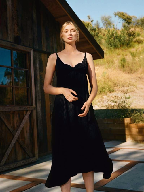 Porn Pics sineva:  Elizabeth Debicki for Porter, July