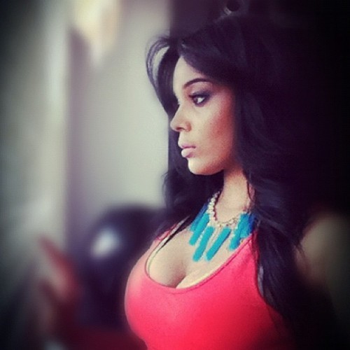 flyestfemales:  flyestfemales 