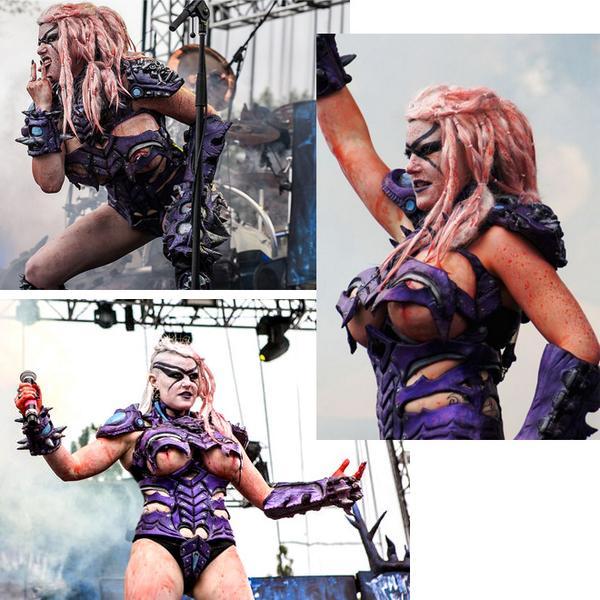 thighetician:  sailorfat:  grassfire:  heavy breathing  Role model!  Is that Vulvatron?