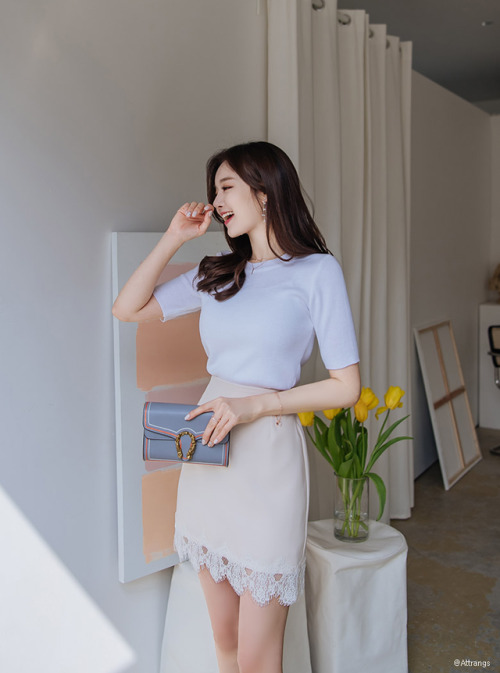 korean-dreams-girls:  Kim Shin Yeong - March 11, 2019 2nd Set  