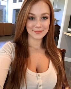 sfw-pornstars:  Leanna Decker