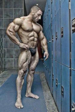 bodybodyman:  Ahmad Ashkanani 