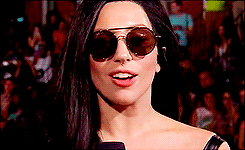 ilivefortheapplause:  Lady Gaga at the red carpet from the 2013 MTV VMAs. 