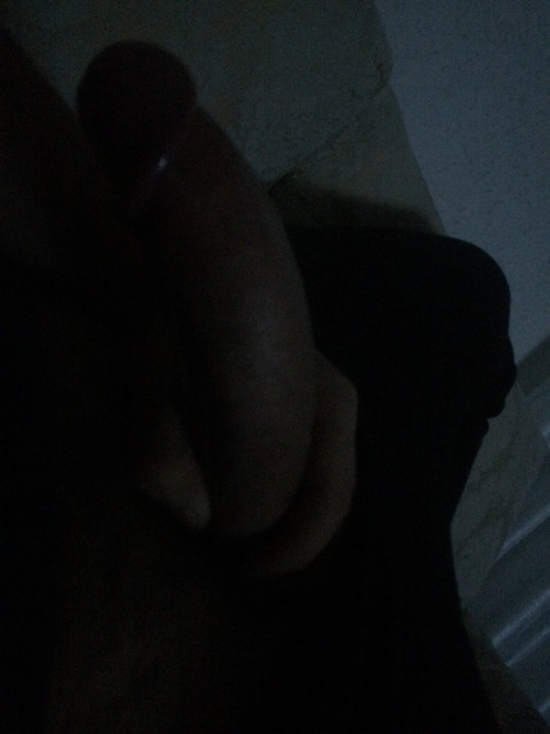 Chillin’ on the sofa, need a blowjob.