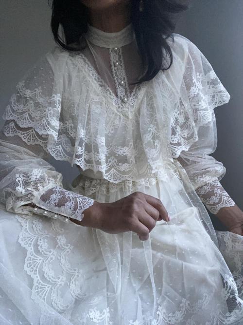 peachblushparlour:Vintage Victorian Inspired 70s Dress