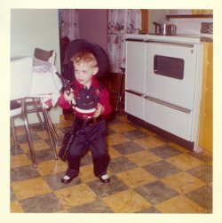 fifties-sixties-everyday-life:  Kitchen Cowboy, 1950s.