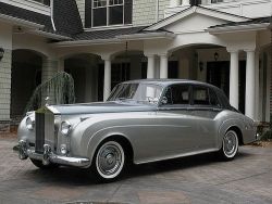 doyoulikevintage:  1960 Rolls Royce Silver