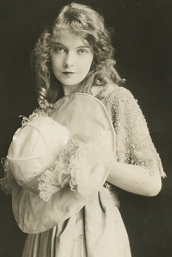  Lillian Gish. 