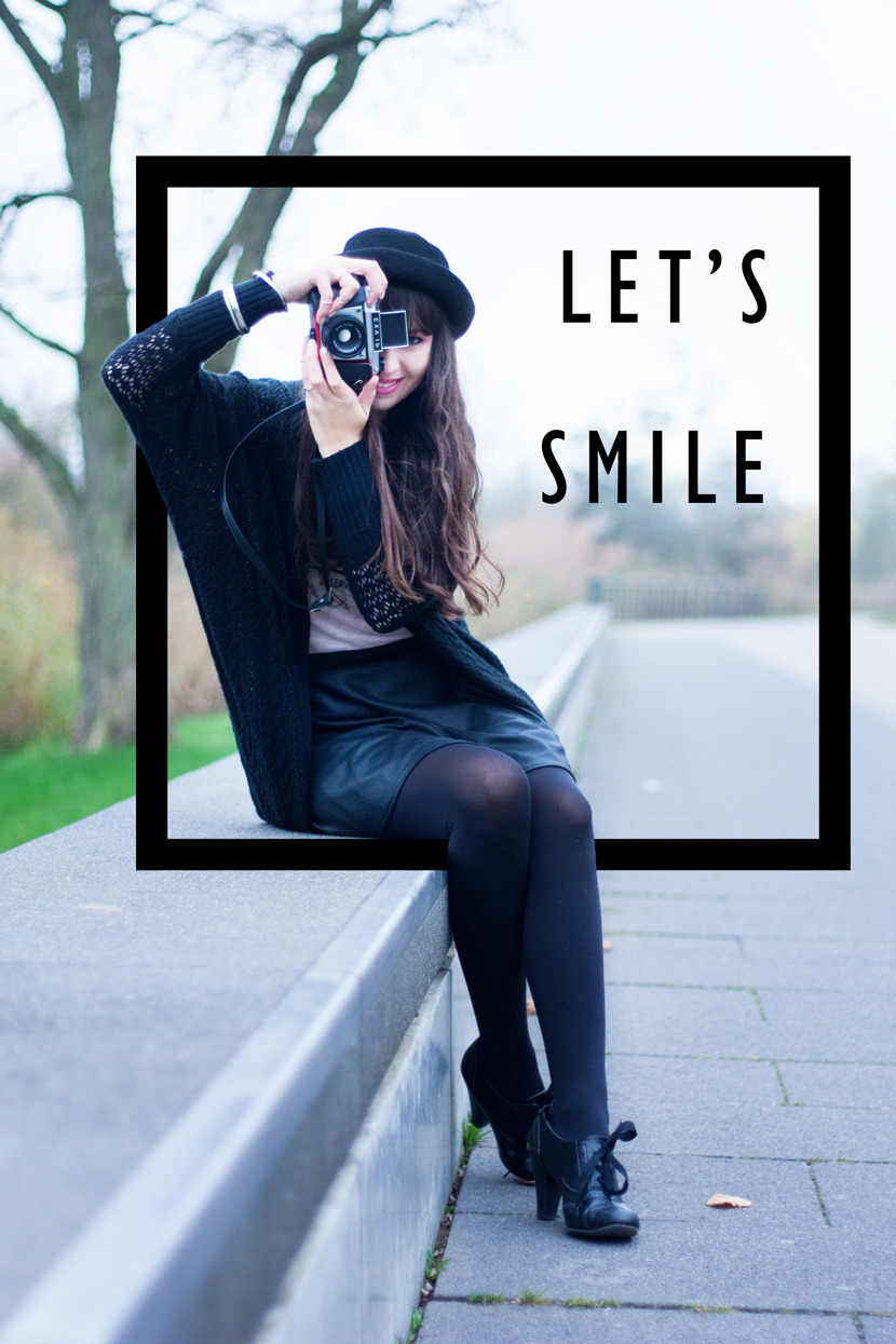 tightsobsession:  My eyes take photos.Via Belle Melange.