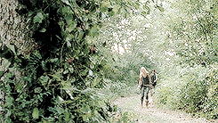 queensansastark:  BETHYL MEME || 2 episodes (&frac12;)  4x10 