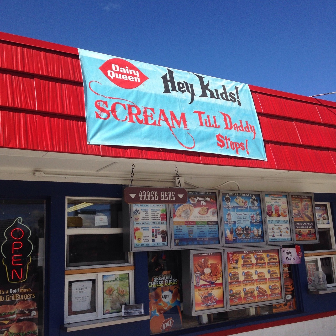 rydenarmani:  babythc:  I don’t understand what they were trying to go for here…