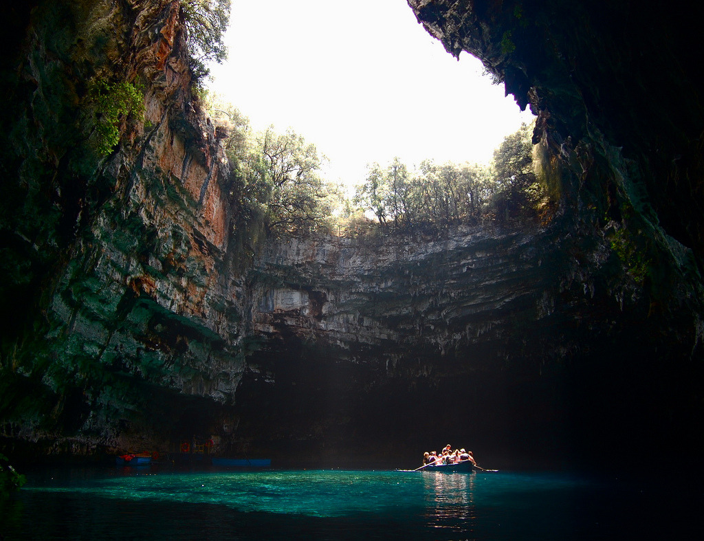 brutalgeneration:  underground lake (by Lulu Jones) 