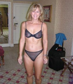 fuckmommyhard:  My mommy is such a whore