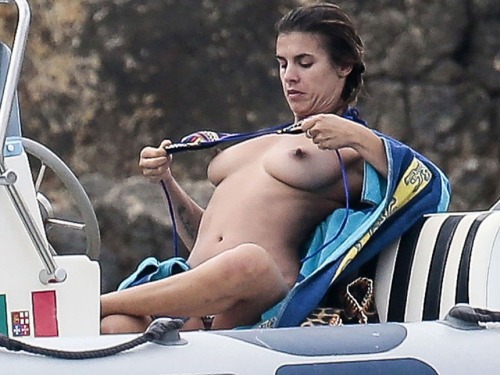 famousnakedbodies:  elisabetta canalis