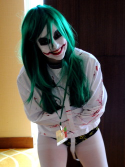 comicbookcosplay:  Rule 63 Joker Submitted by dailynivekogre [facebook.com/sonnyjooncosplays|hollowpointcosplays.deviantart.com] 