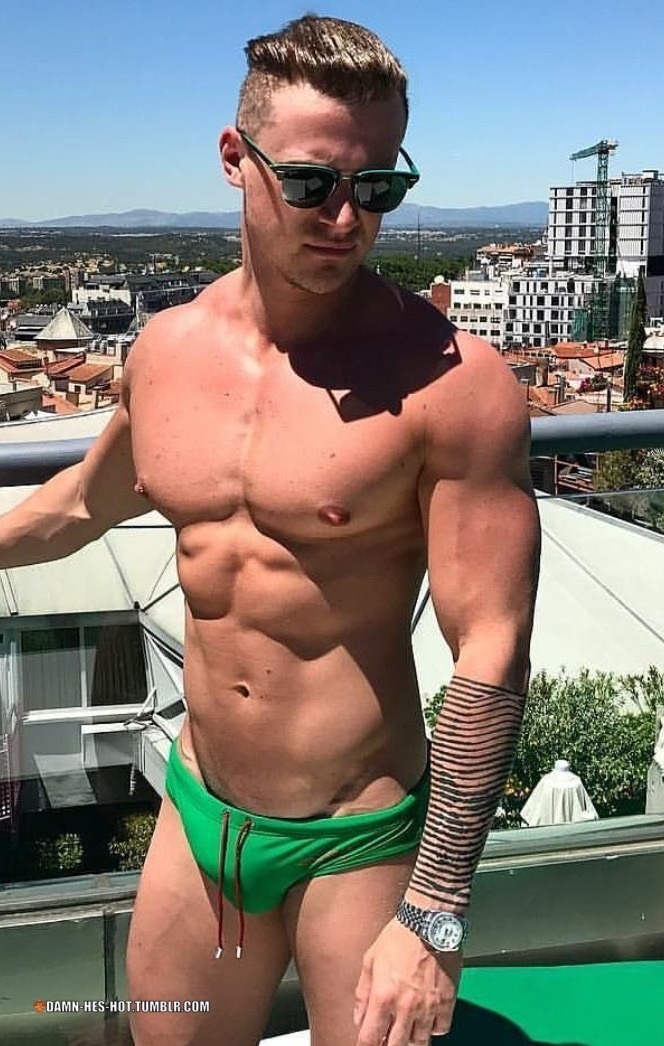 damn-hes-hot:  DAMN HE’S HOT! Follow for daily pics of hot men - https://damn-hes-hot.tumblr.com/