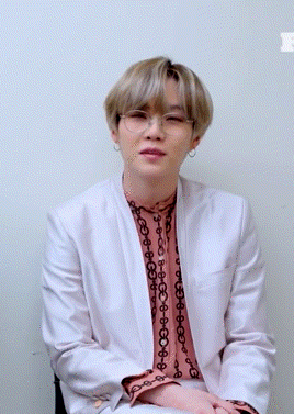 Look At Him!!! He Is So Pretty!!(`)*