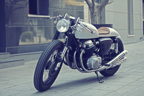 ae-zindagi:  ElGato Honda CB750 Cafe Racer