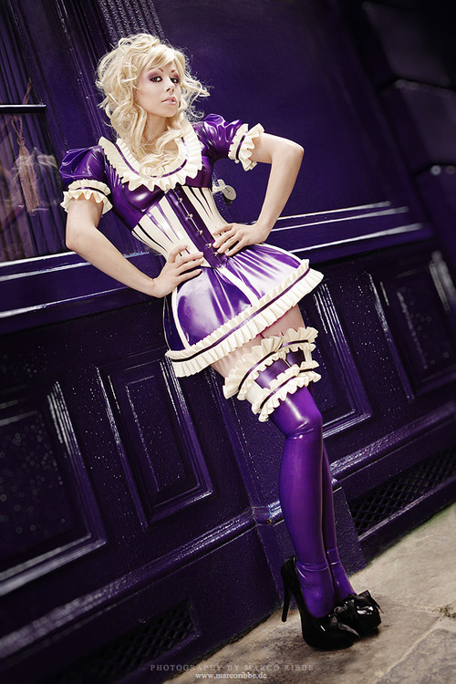 corset-ladies:  Corset http://corset-ladies.tumblr.com/