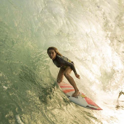 http://surfandbefree.tumblr.comCourtney Conlogueph. Billabong