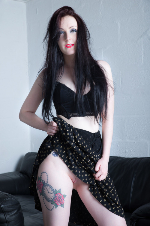 past-her-eyes:  RachyBabyX Suicide  rachybabyx.suicidegirls.com rachybabyyx suicidegirls Link to South African SuicideGirls