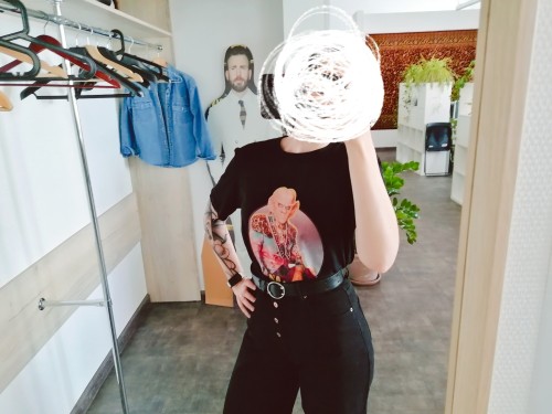 Quark Is Cool, But It's Poor Explanation Why I Have T-shirt With Him Specifically. But I Have Now, Yes